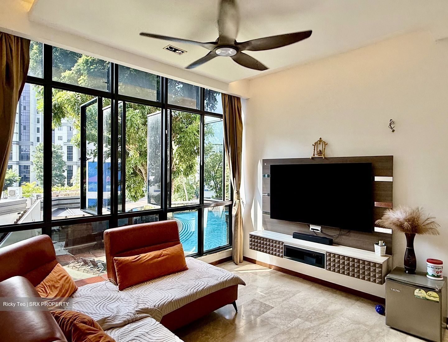 Regent Heights (D23), Condominium #540398031